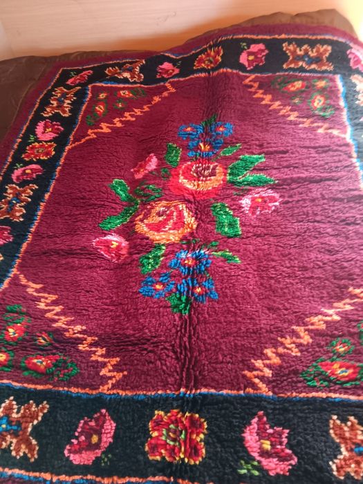 Вълнен китеник Маковете