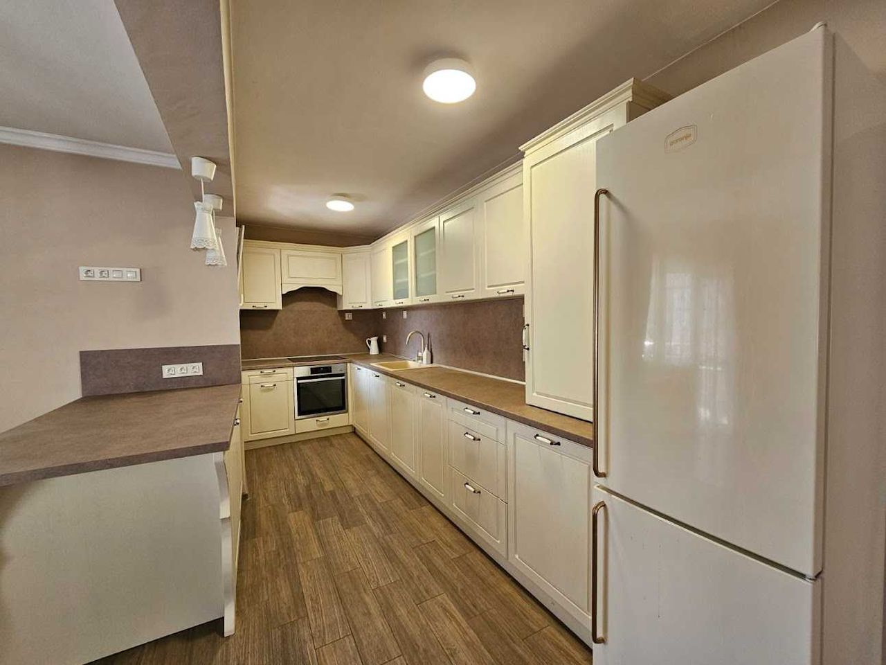 Продава се Къща в Стара Загора, Студентско градче - 90 кв.м за 2550 €/кв.м - Снимка #1