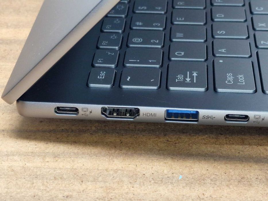 Нов лаптоп Intel Core I5 Ultra 5 125H 16GB DDR5 512GB SSD NVME laptop