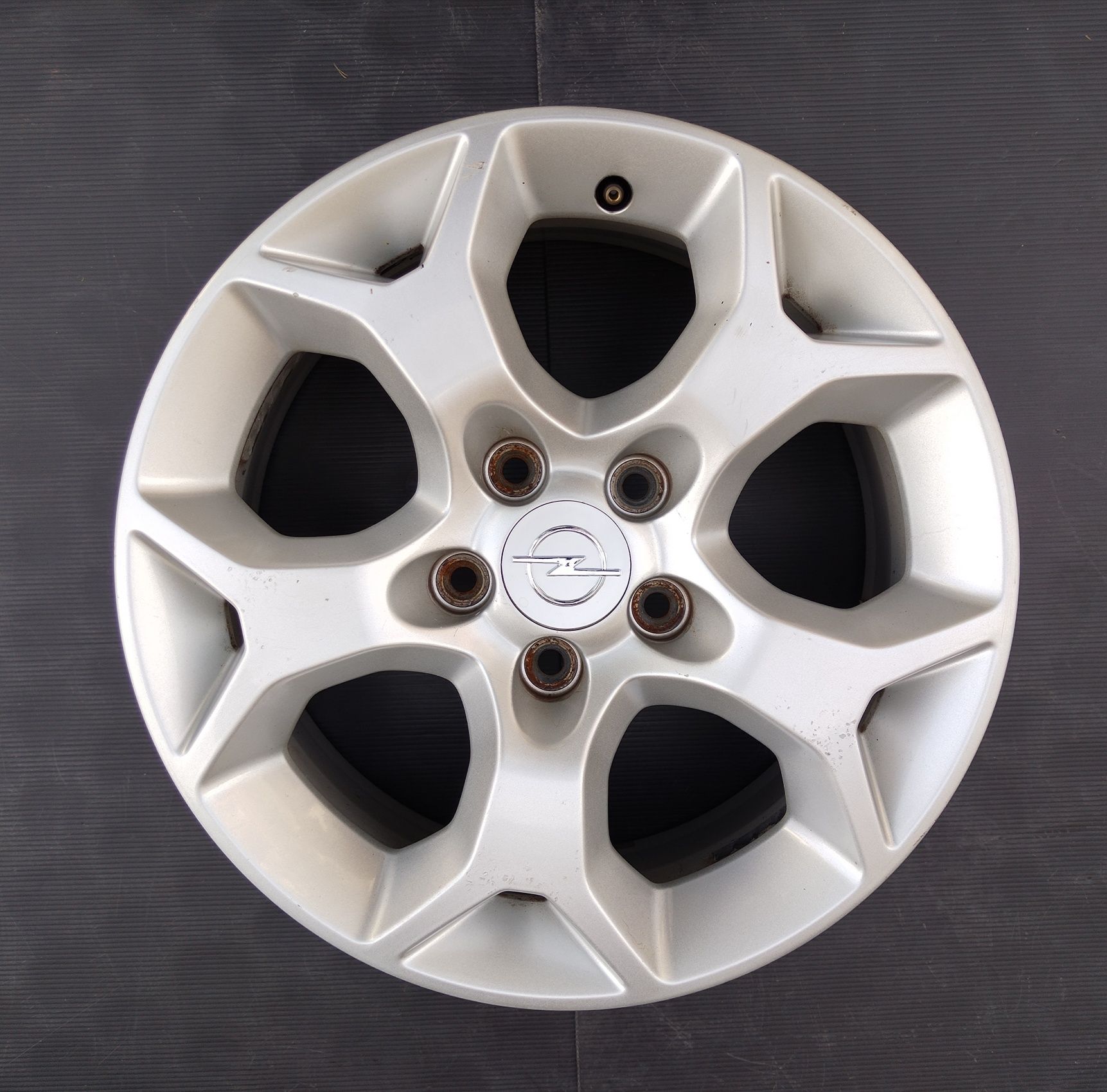 5x110 OPEL 6,5Jx16 ET37