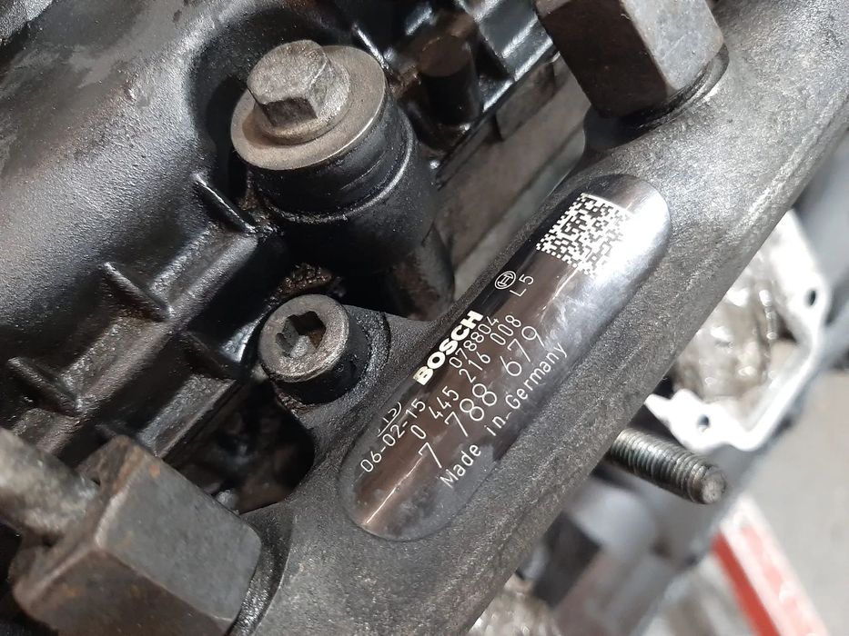 Rampa injectoare 3.0 d m57 bmw serie 3 e46 serie 5 e60 serie 7 e65 e66 e67 x3 e83 x5 e53 0445216008 7788679
