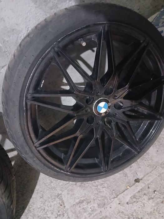 Vând jante BMW R19