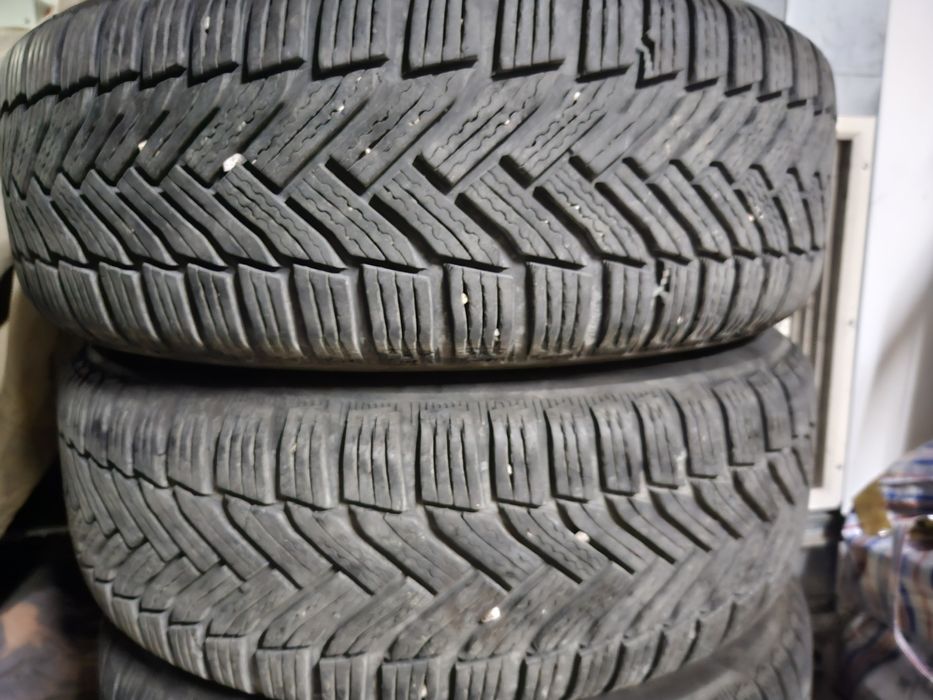 Зимни гуми Mishelin Alpin 7mm грайфер.  Мишелин 5×100 , 195/65/15 VW
