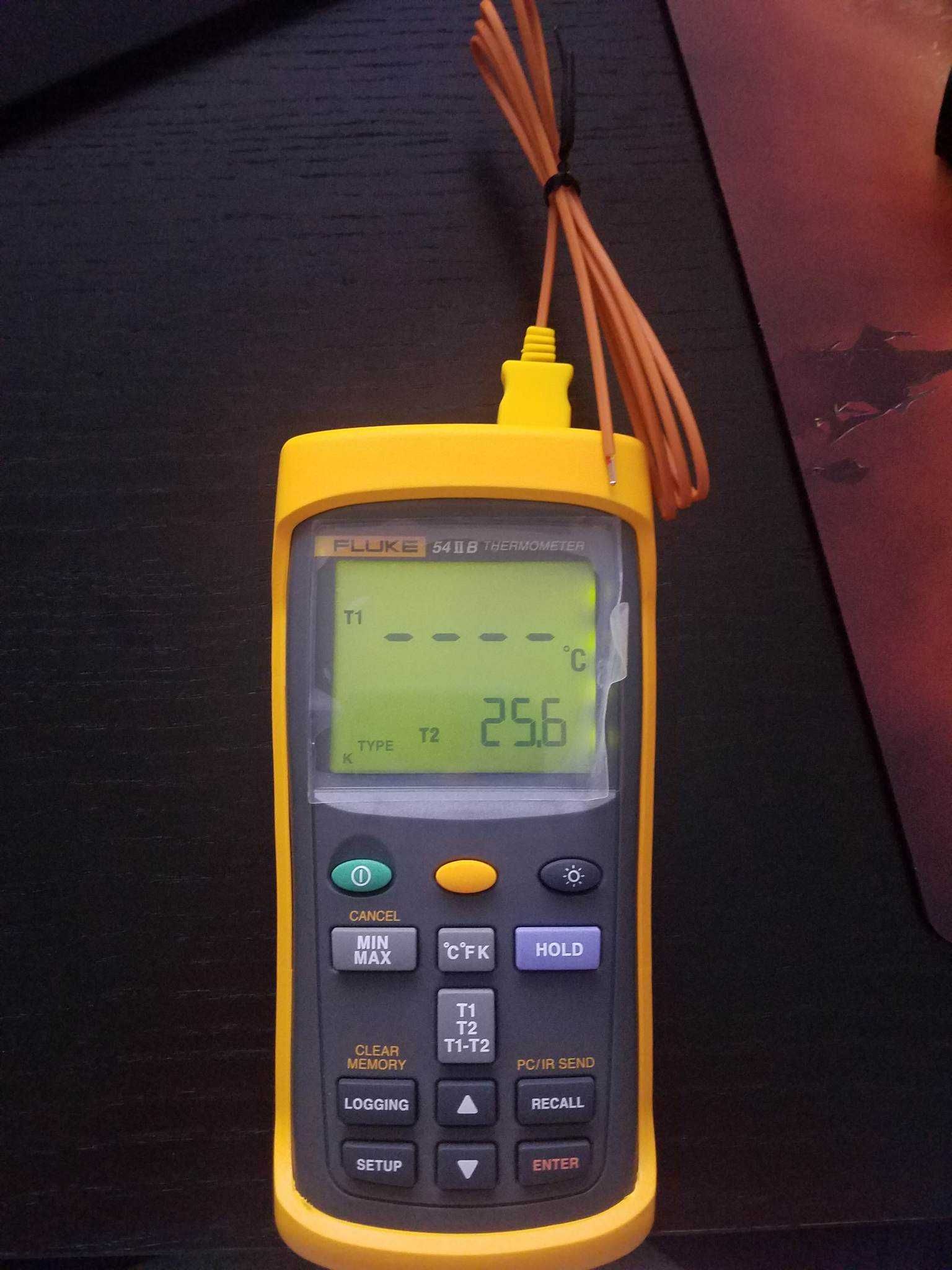 FLUKE 54-2-B Thermometer  &  FLUKE 80PK-1 - Environmental Test Probe