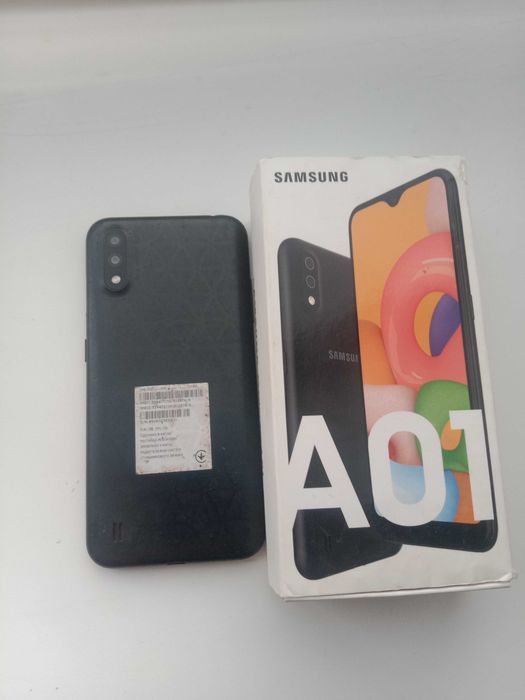 Продам Samsung Galaxy A01 на запчасти