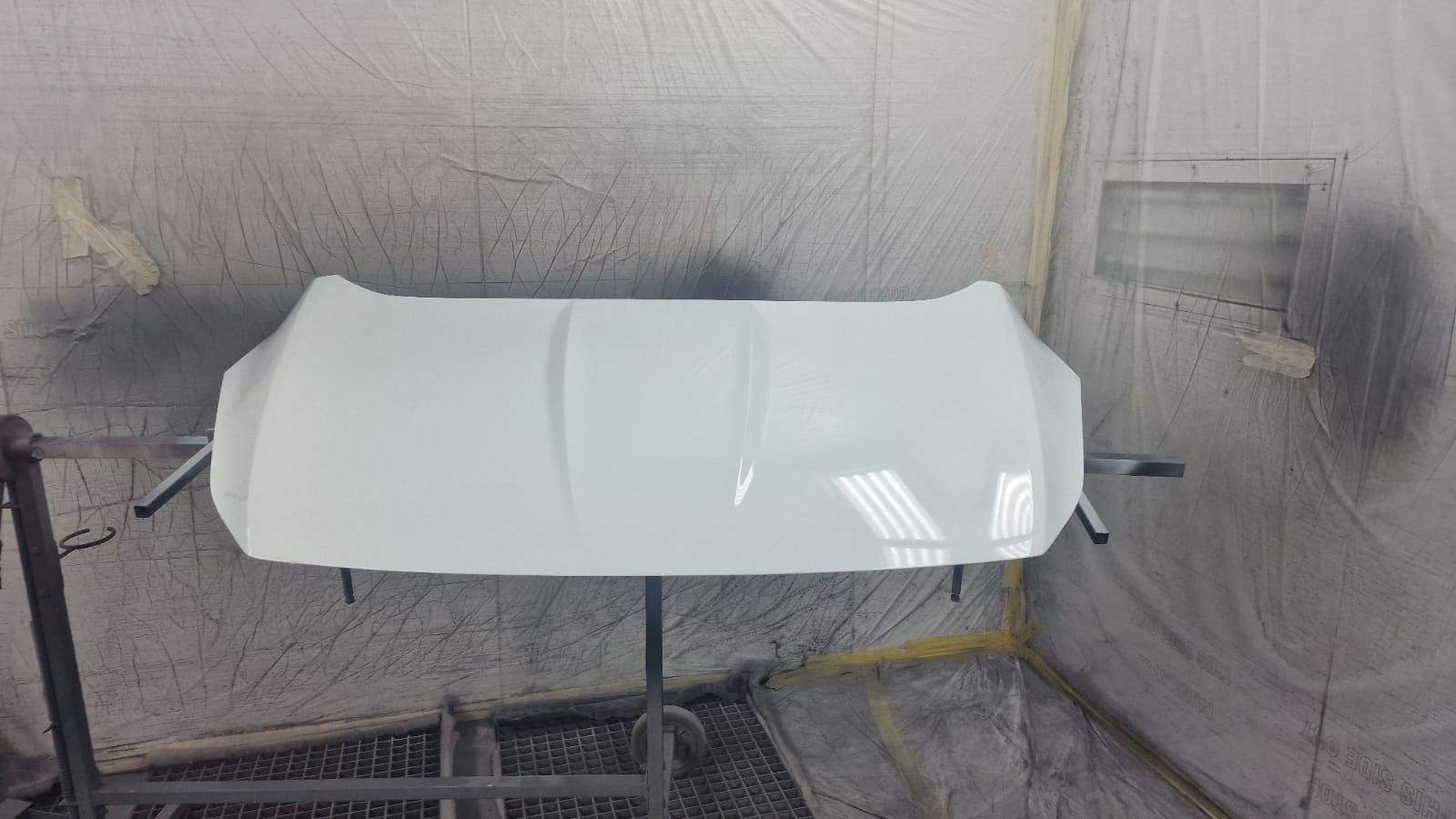 Capota fata NOUA vopsita alb Ford Kuga  an fabricatie 2013 /2016