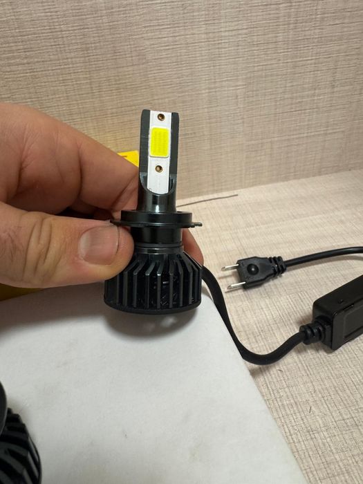 LED крушки H7 универсални