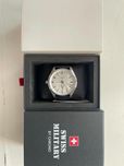 Продаются часы Swiss Military