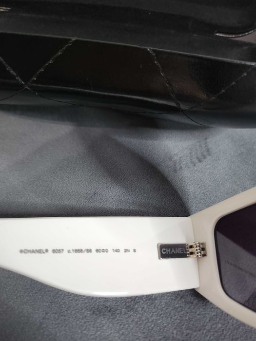 Ochelari de soare Chanel
