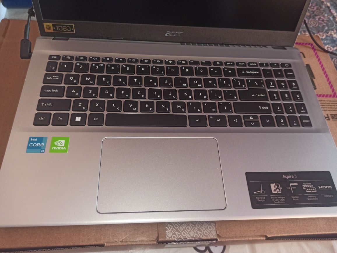 Notebook Acer aspire 3 sotiladi, narxi kelishiladi