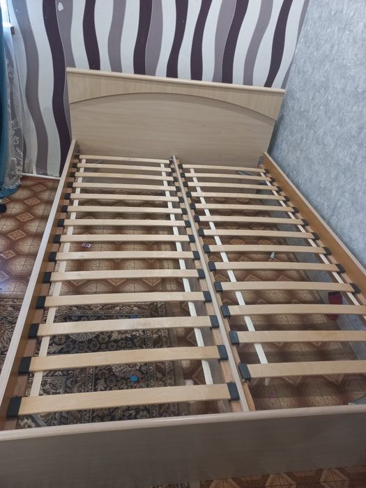 Продам кровать , самовывоз