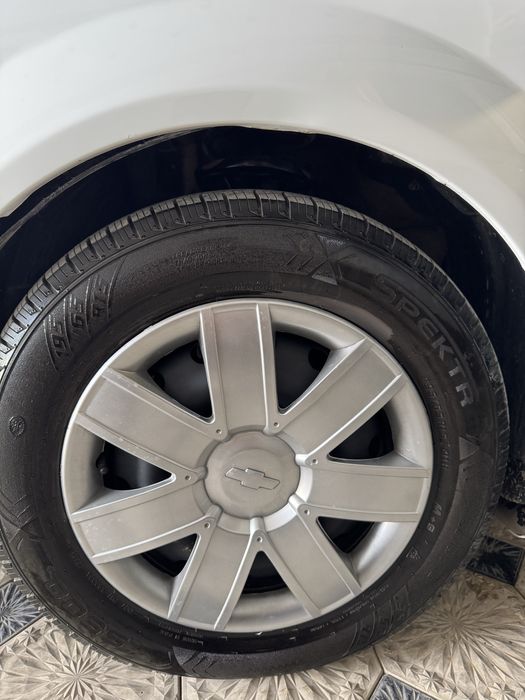 Lacetti 1.6 avtomat sotiladi narxi otberiladigan joyi bor