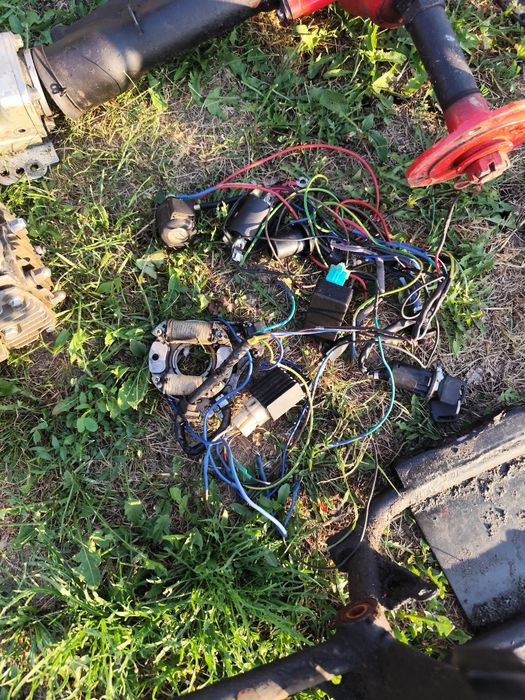 Vand piese atv 125cc automat