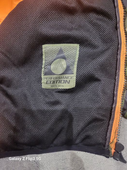 Момчешки якета 2 бр.