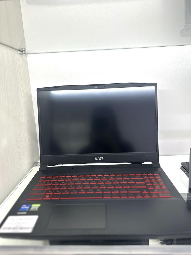 Ноутбук MSI MS-1584 Intel Core i7-12700H