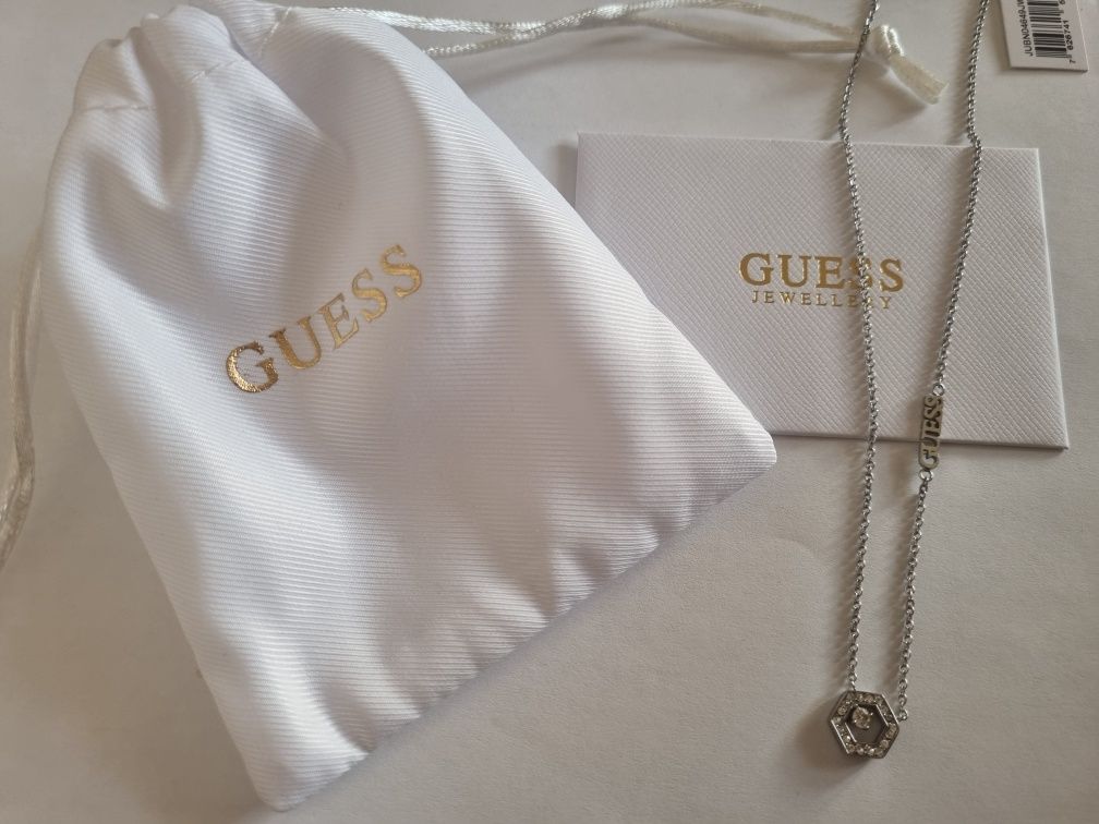 Дамско колие Guess