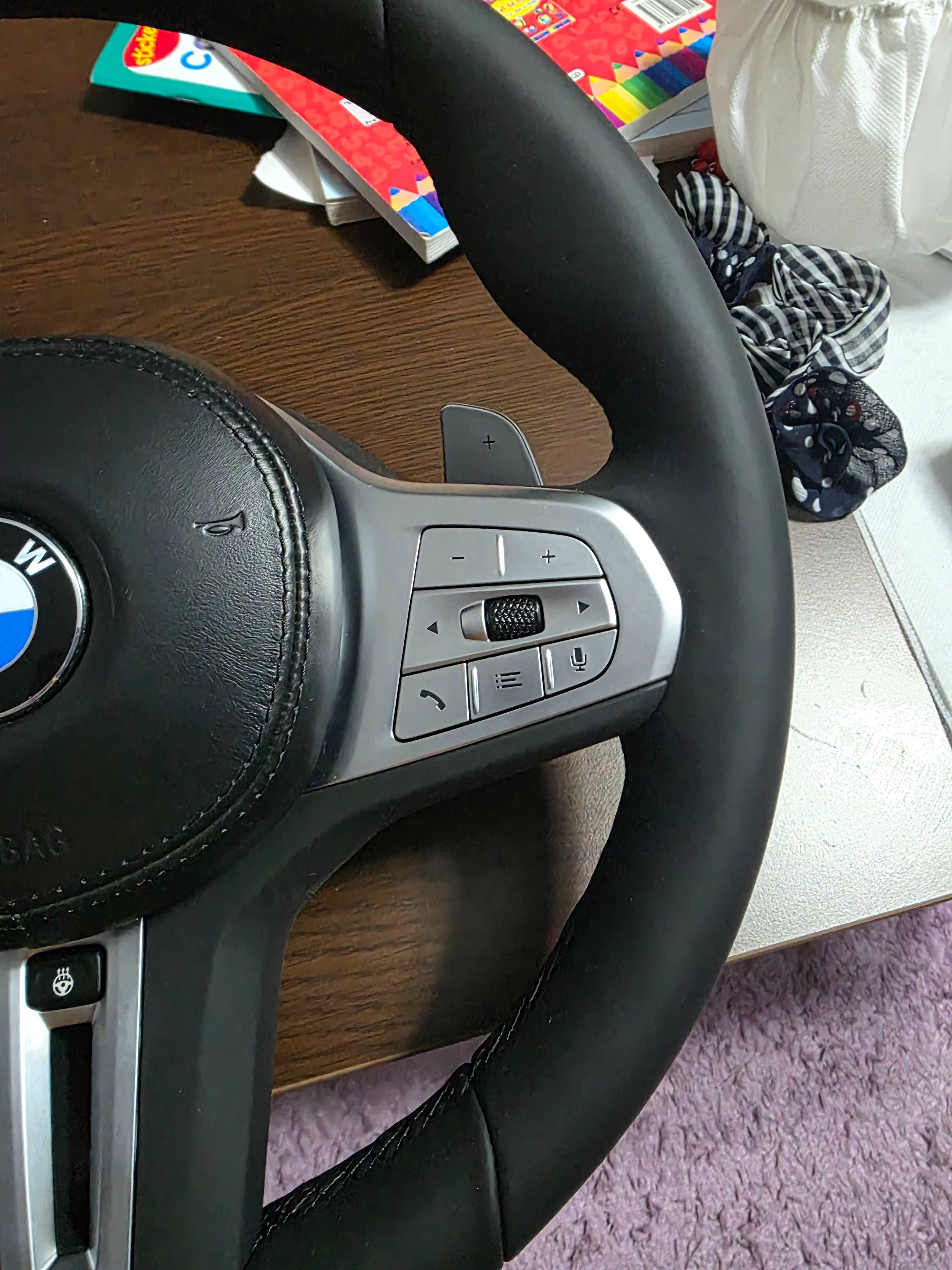 Продавам волан BMW m с подгрев и вибрации g30 g01 g11 g20 g02 g05