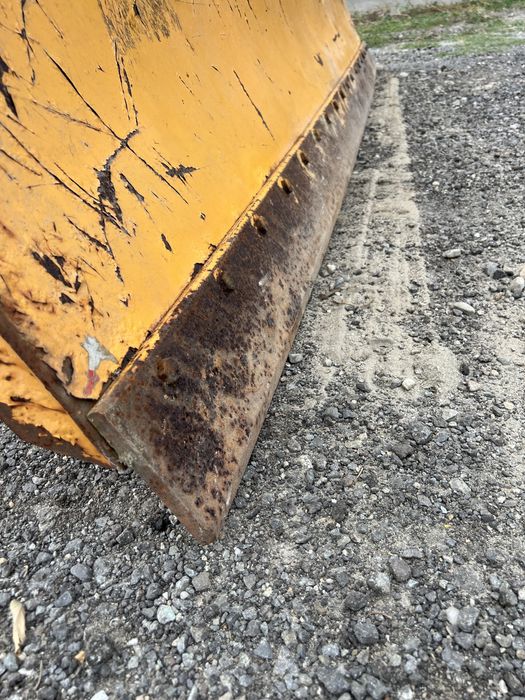 Vând lama hidraulică  dezapezire- nivelat cu hardox