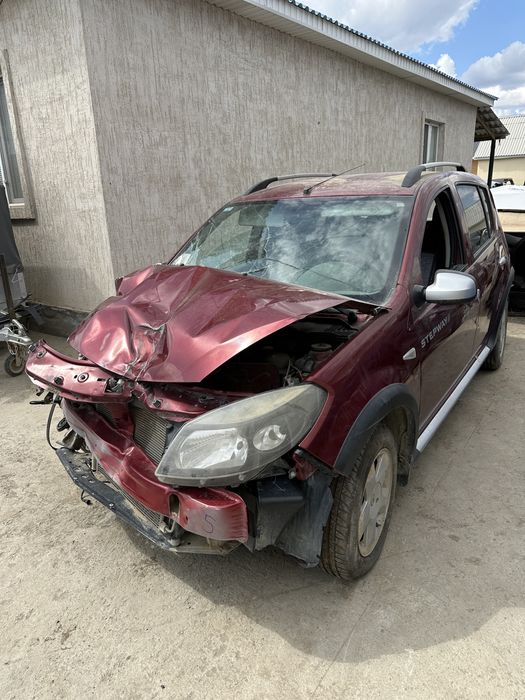 Разбор Рено Сандеро степуай 2014  автомат 1.6