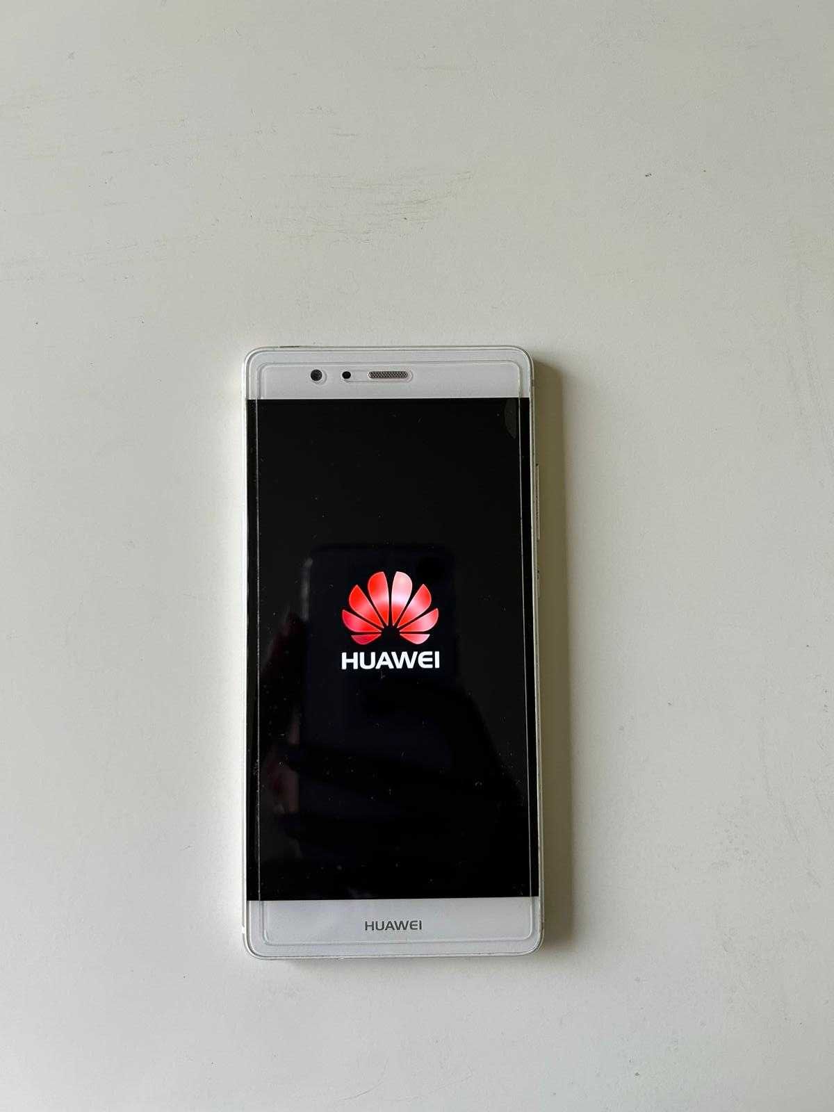 Huawei P9 LITE с калъф с протектор