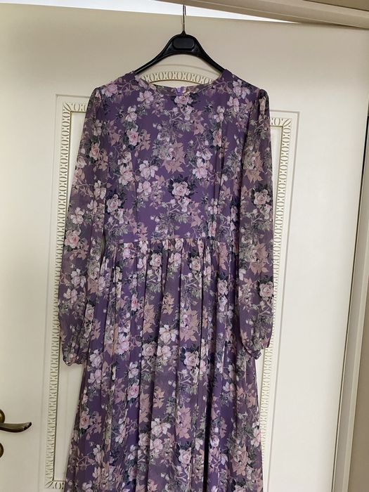 Турецкий көйлектер сатылады,40+6 рр 1-2 рет киілген новый 5000 тг