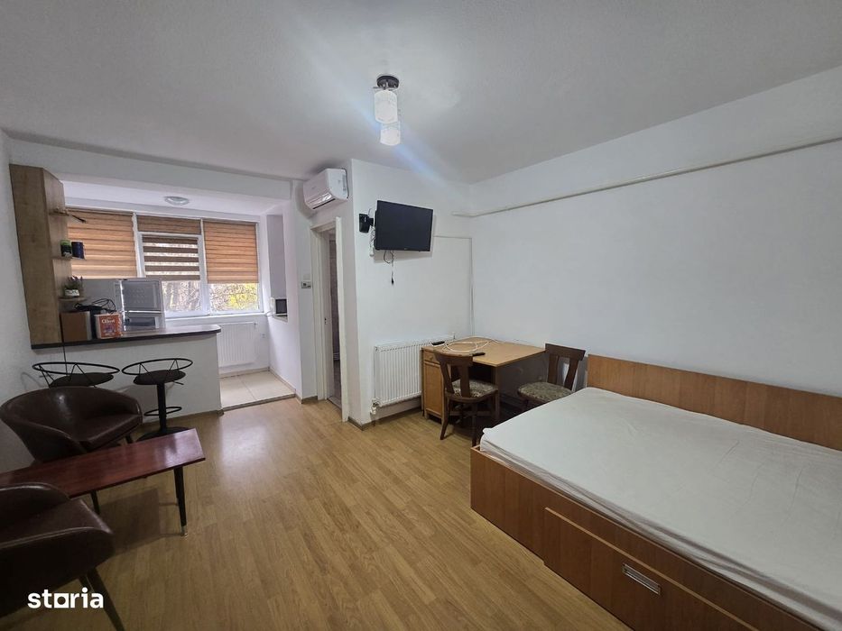 Hipodrom A uri  Garsoniera etaj 3  Mobilata complet