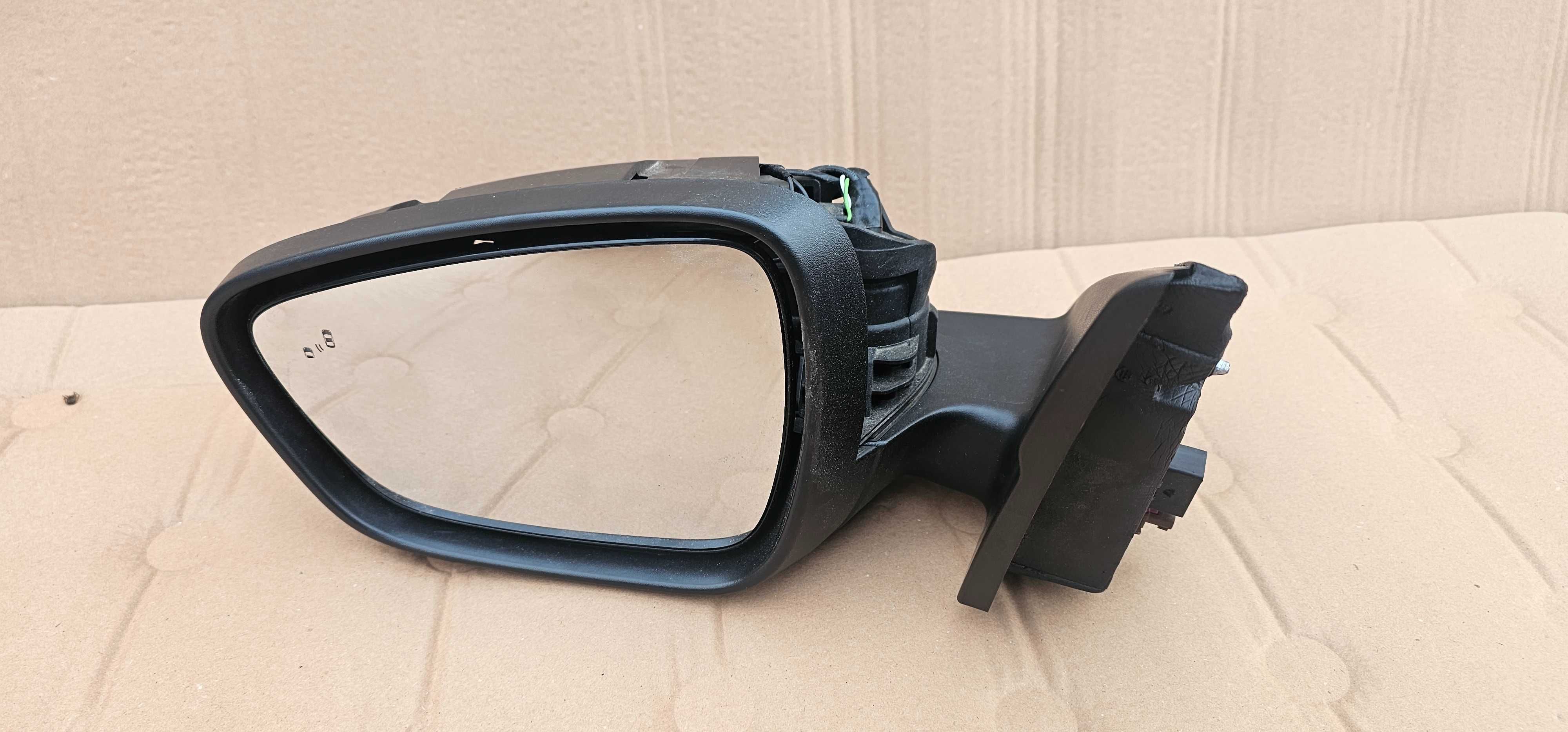 Oglinda stanga cu camera Ford Kuga 3 2020 / 2021 / 2022 2023