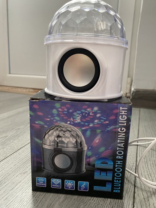 Boxa cu lumini club dupa sunet