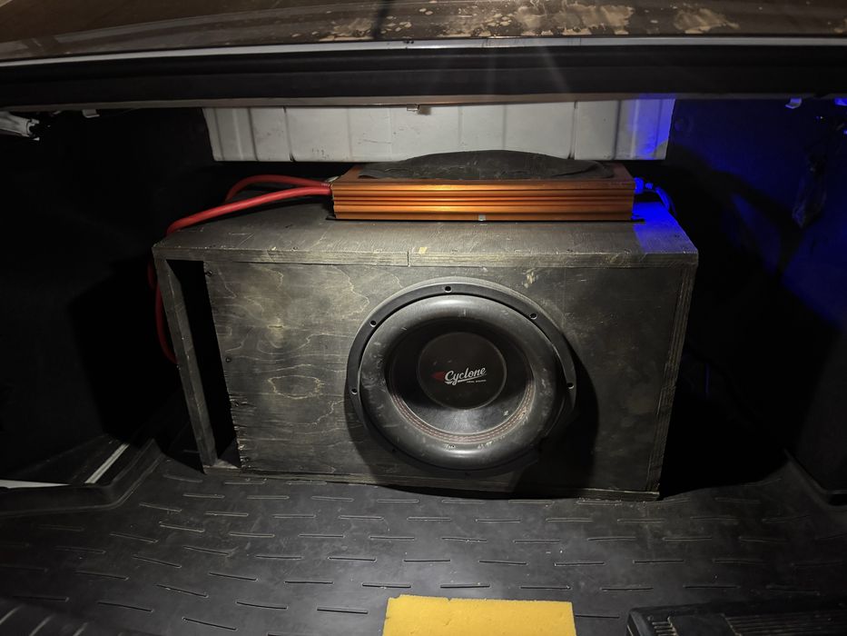 Продам Сабвуфер Сабуфер буфер