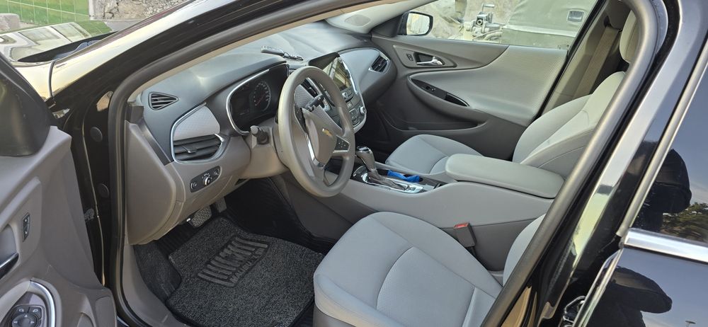 Chevrolet Malibu 2