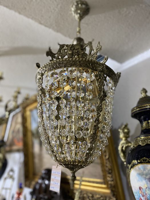 Lustra/ felinar/ candelbru