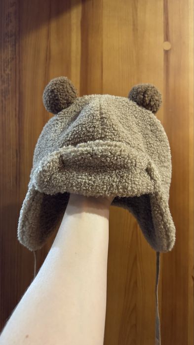 Продам зимнюю шапку