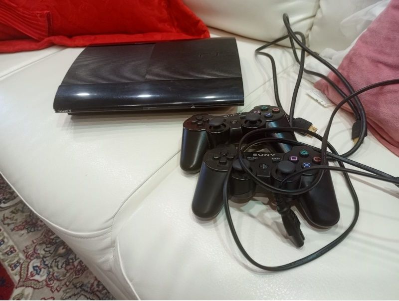 Продам Sony PlayStation 3 super slim прошитый