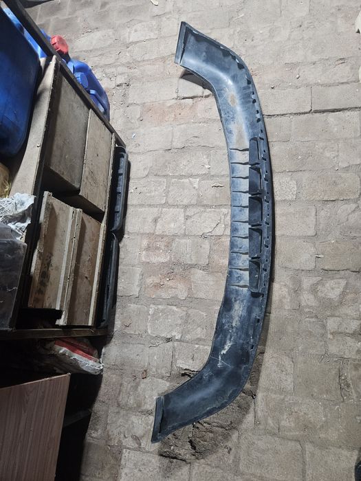 Оригинальная губа от Гольф 4