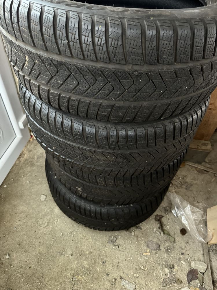 Pirelli scorpion winter 275/45/20 vw touareg,/q7