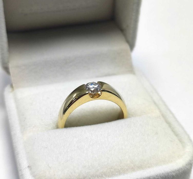 Златен пръстен с диамант 0,55ct. VVS / Бартер /