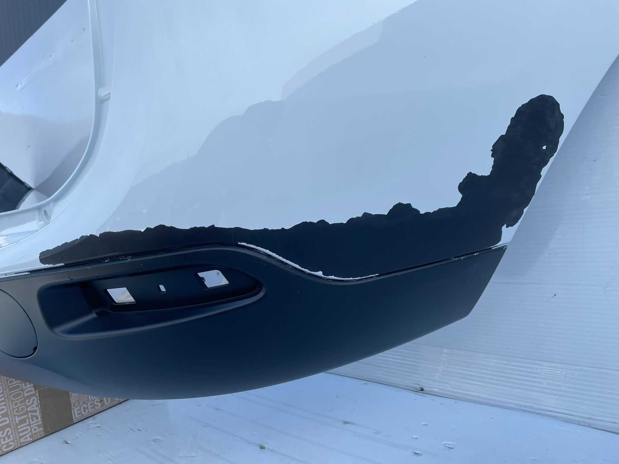Bara spate Dacia Lodgy 2012+ stare perfecta originala Renault