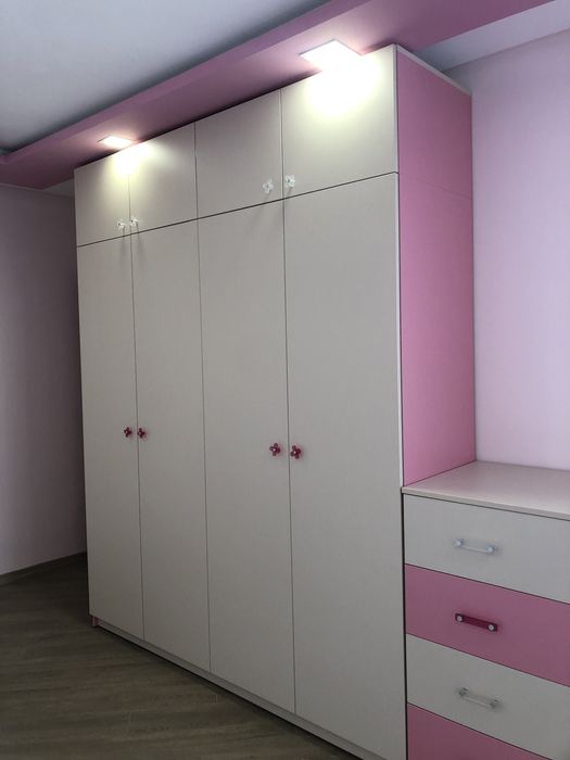 Мебели по поръчка