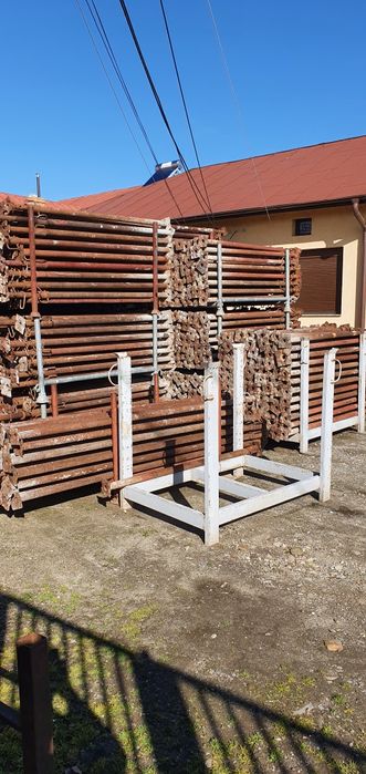 Închiriez popi metalici