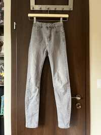 Сиви Skinny jeans Панталони от Pull&Bear XS