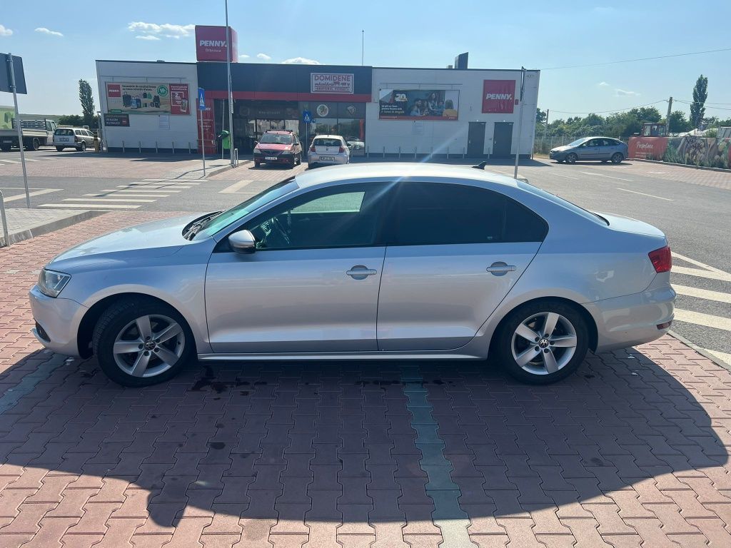 Vand VW Jetta an 2012