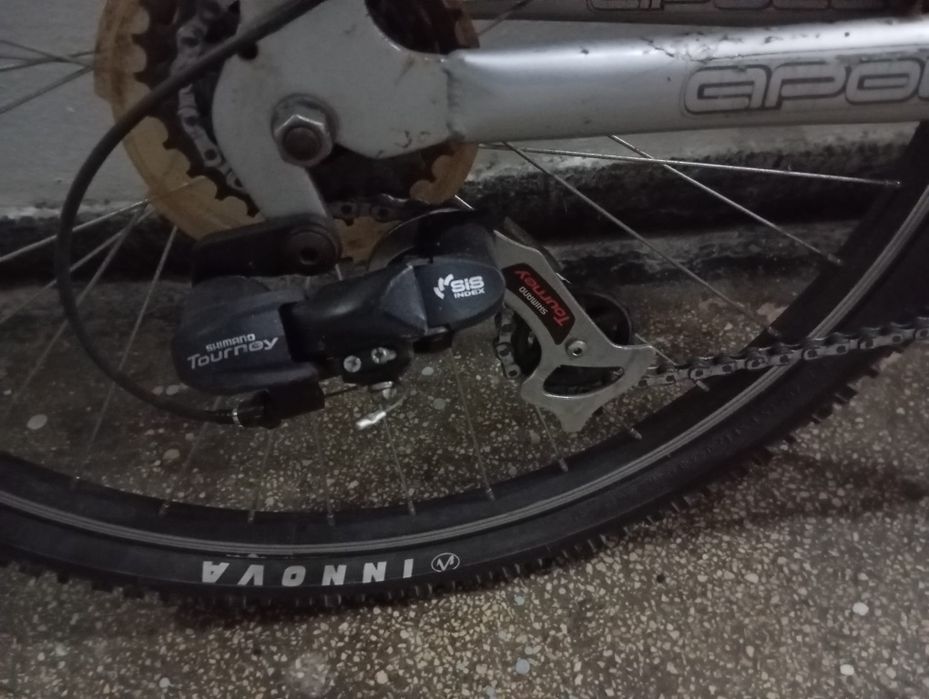 Vând bicicleta mountain bike