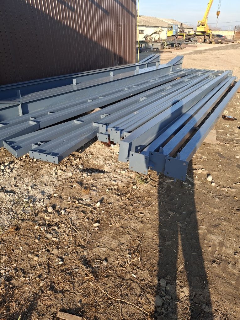 Am de vânzare o structura metalica 10x20x4 Preț 3000€
