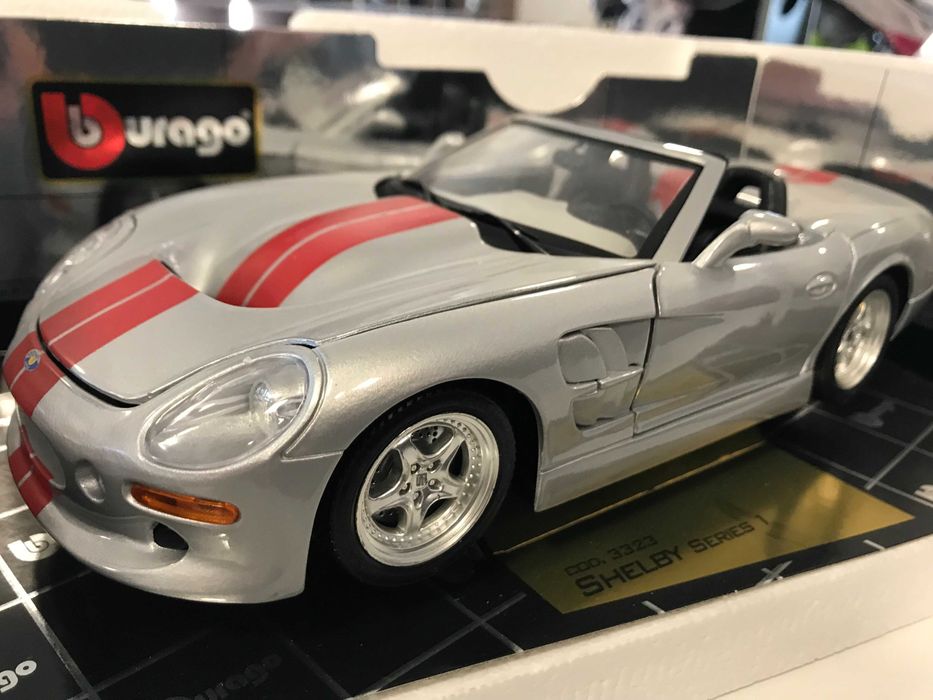 BBURAGO нова метална колекционерска количка.SHELBY COBRA 1998г.1:18