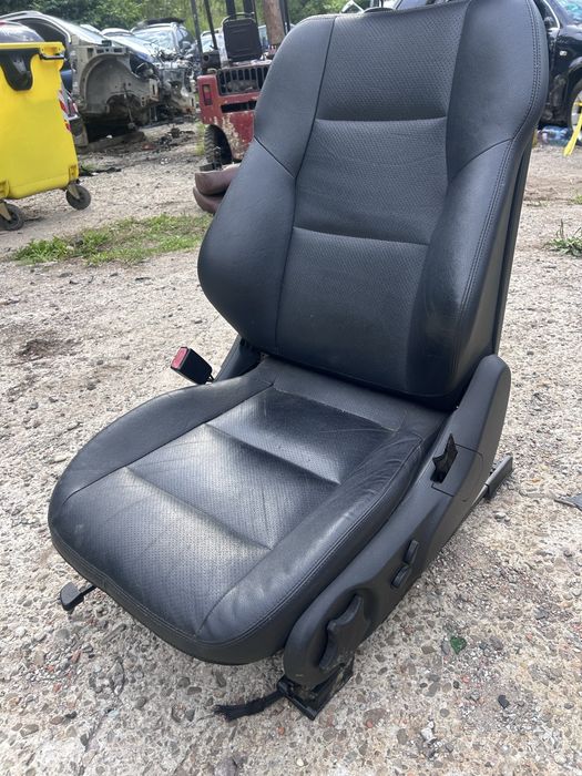 Scaun mercedes c220. Interior