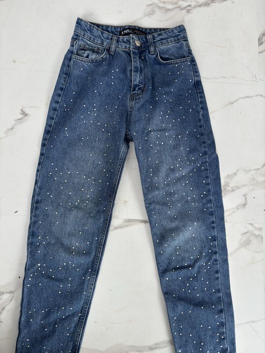 Дамско дънки с камъни