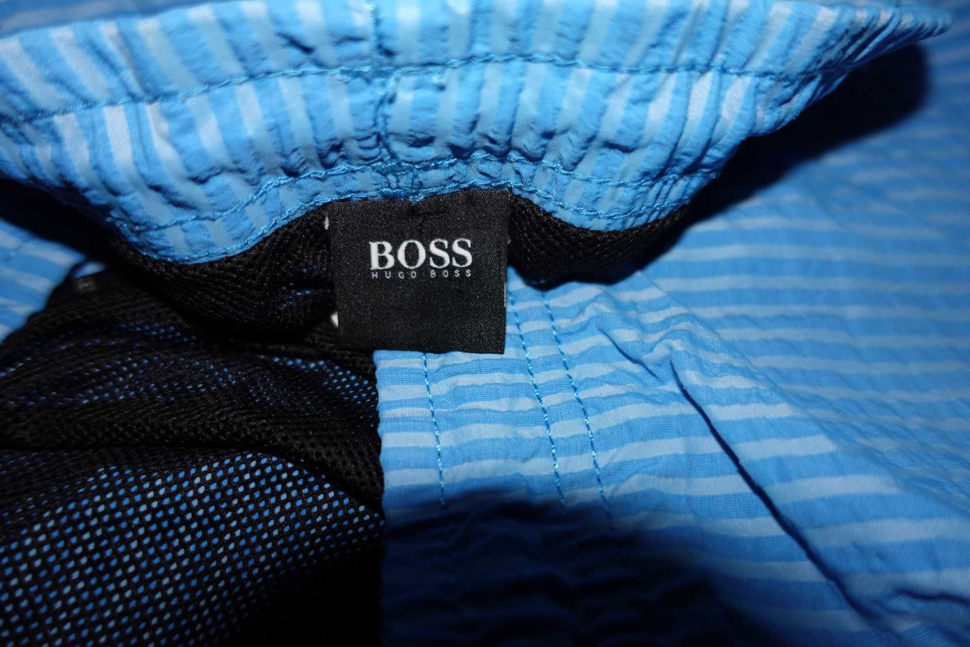 Sort Baie Hugo Boss, Marimea 4XL-5XL, Cu dungi, Stare foarte buna