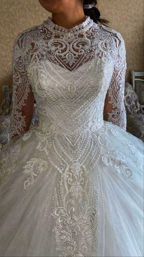 Продаеться свадьбеная платье 44-46 размер