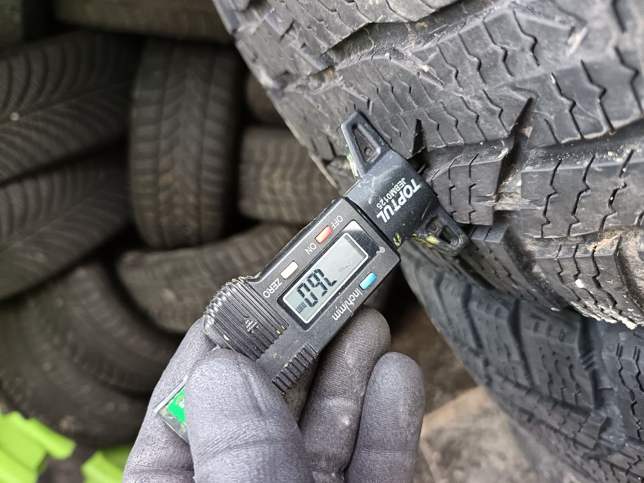 Anvelope MS iarna 225 75 16c nokian 2018 7.5mm