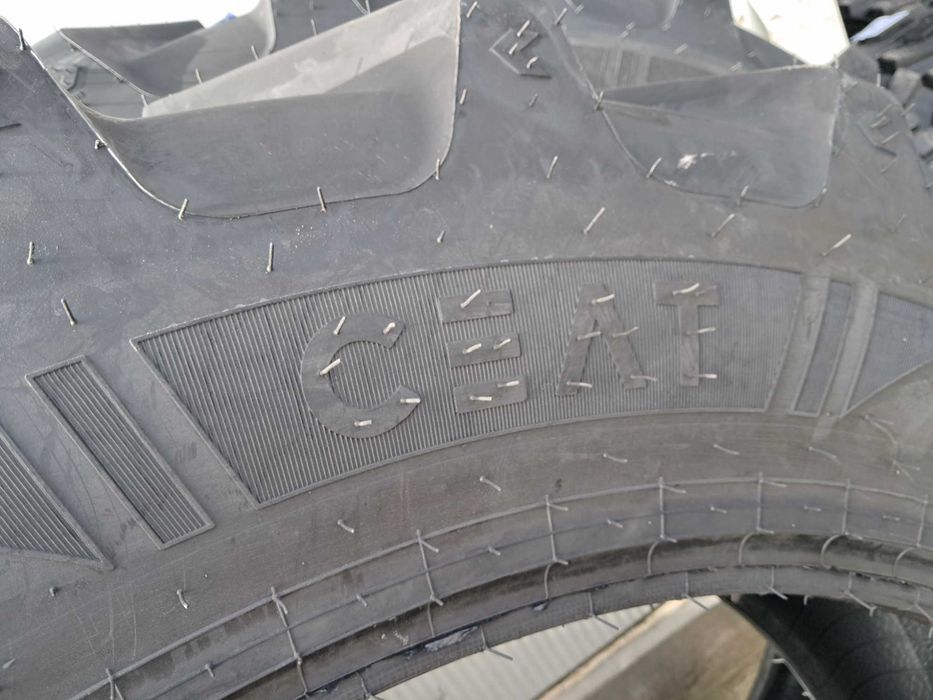 Cauciucuri noi 340/85 R36 CEAT anvelope 13.6R36 radiale tractor FIAT